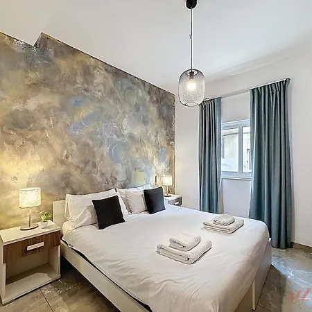 Seashore - Stunning Right By the sea * St. Paul's Bay