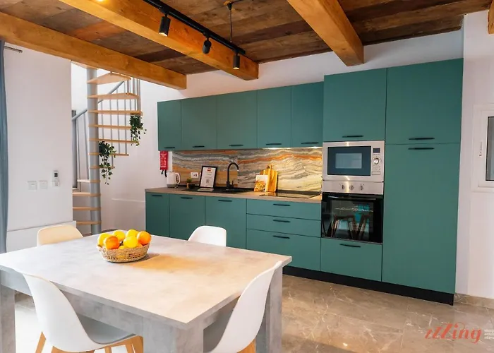 Seashore - Stunning Right By the sea