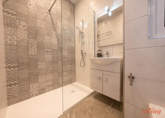 Seashore - Stunning Right By the sea Apartmán St. Paul's Bay