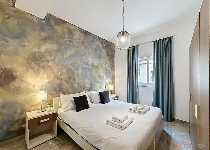 Seashore - Stunning Right By the sea * St. Paul's Bay